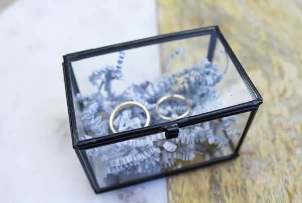 voorbeeld origineel ringenbox trouwringen trouwring glazen box ideefabriek