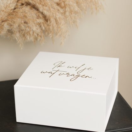 2022-8 cadeaubox m wit gepersonaliseerd cadeau box giftbox ideefabriek
