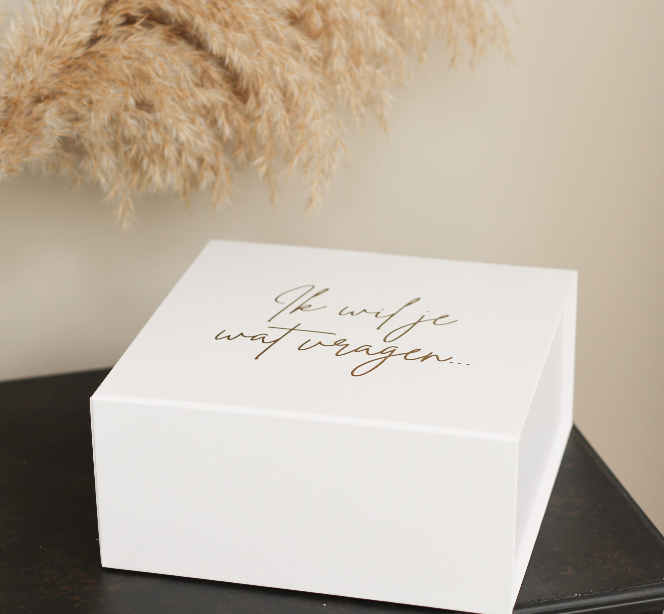 2022-8 cadeaubox m wit gepersonaliseerd cadeau box giftbox ideefabriek