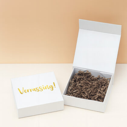 CB-34 Ideefabriek cadeaubox S verrassing zwangerschapsaankondiging zwanger cadeaubon cadeau tegoedbon klein wit meter peter vragen