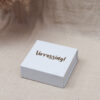 Verrassing cadeaubox s Ideefabriek zwangerschapsaankondiging tegoedbon giftbox getuige ceremoniemeester vragen cadeau