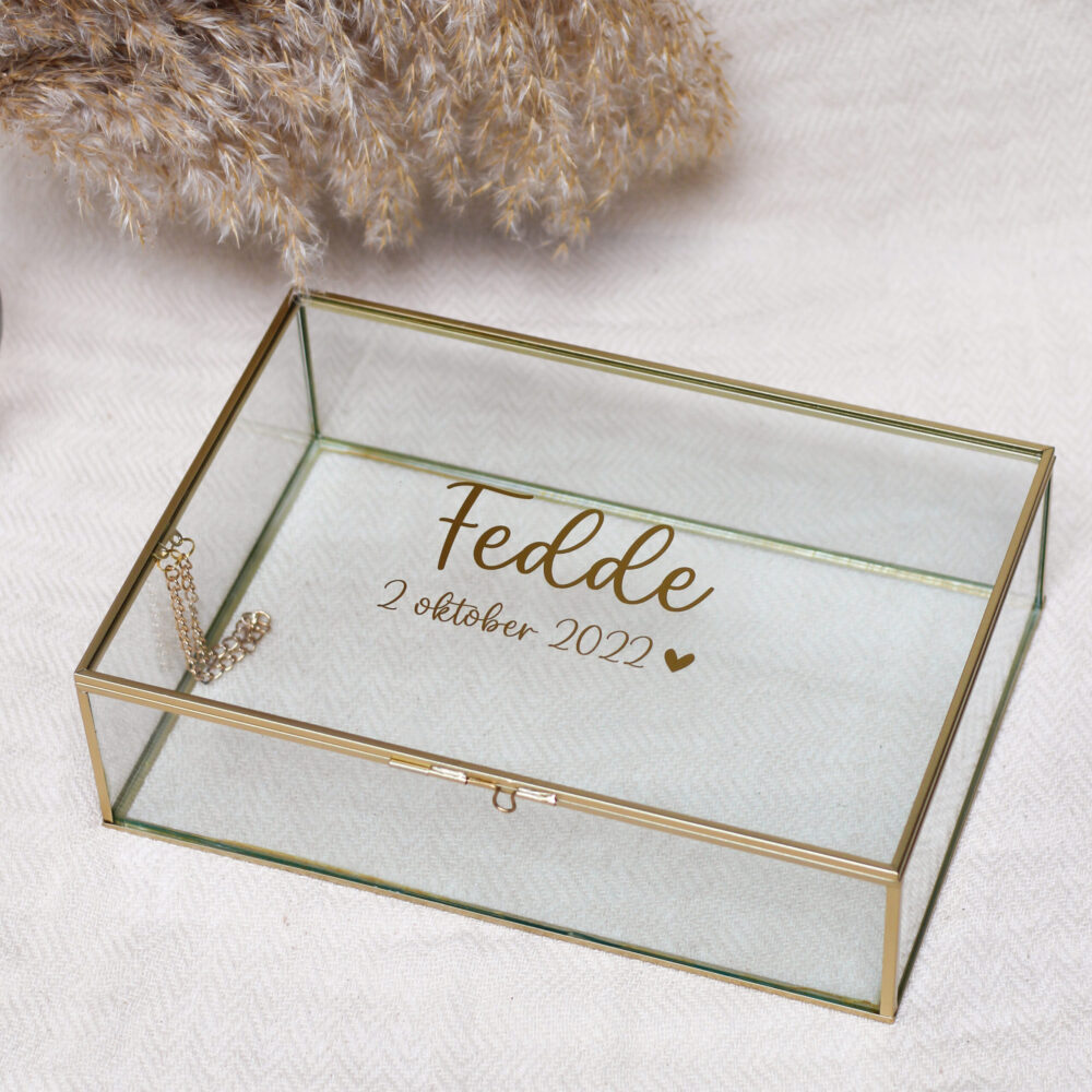 Memorybox L glazen box goud ideefabriek geboorte cadeau kraamcadeau