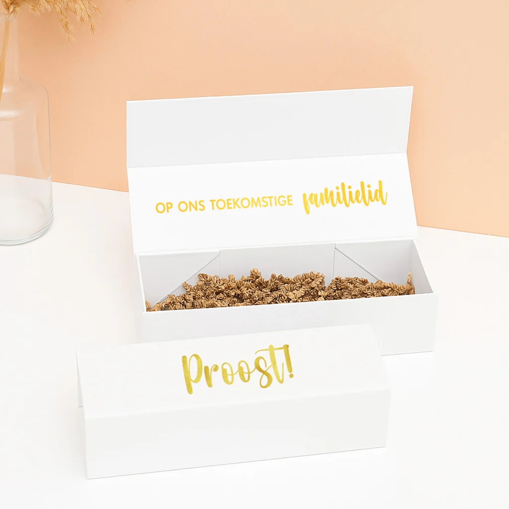 CB-10 Ideefabriek cadeaubox wijndoos wijnbox zwangerschapsaankondiging wijn champagne familie ouders