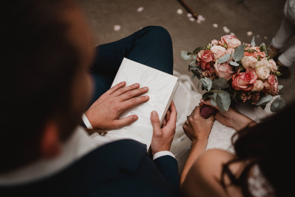 bruiloft trouwambtenaar Babs ceremonie