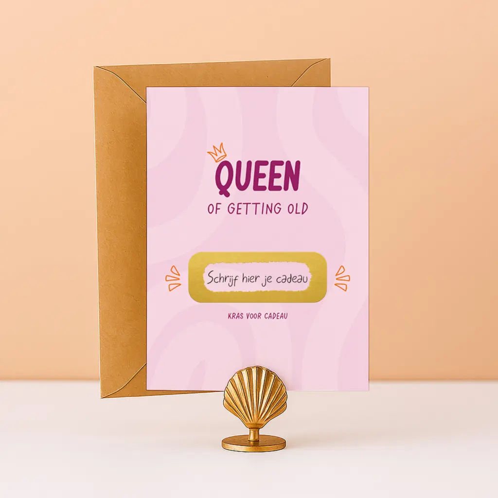 KR-32 Queen of getting old kraskaart grappige kaart tegoedbon cadeaubon ervaring cadeau voor haar